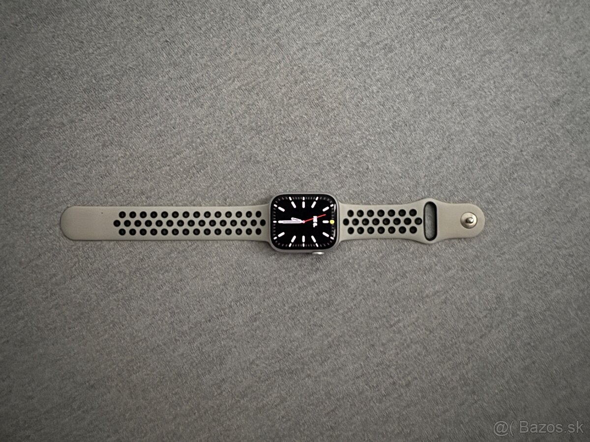 Apple Watch 8 - 45 mm Batéria 97% - 2