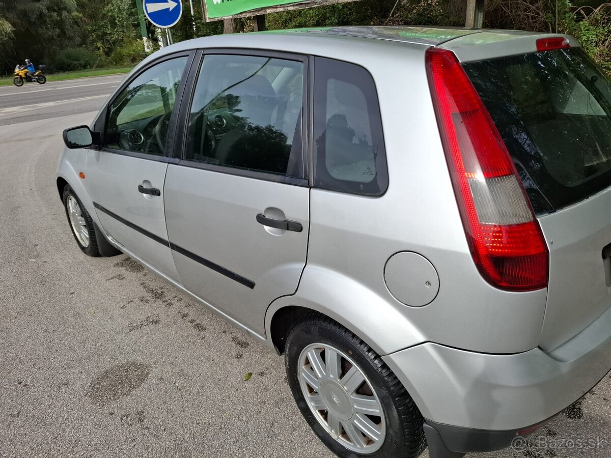 Predám Ford Fiesta - 2