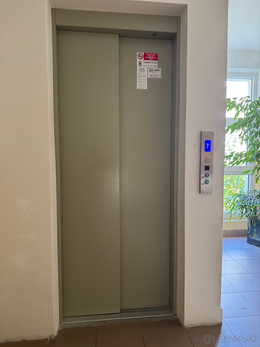 Súkromná inz. PREDÁM PEKNÝ 3i BYT ZVOLEN - 2