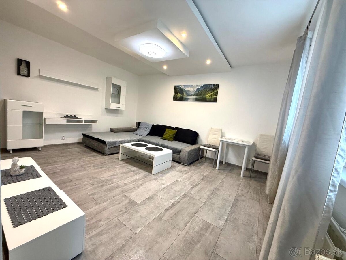 PRENÁJOM: MODERNE ZREKONŠTRUOVANÝ 2-IZBOVÝ BYT NA ROZKVETE - 2