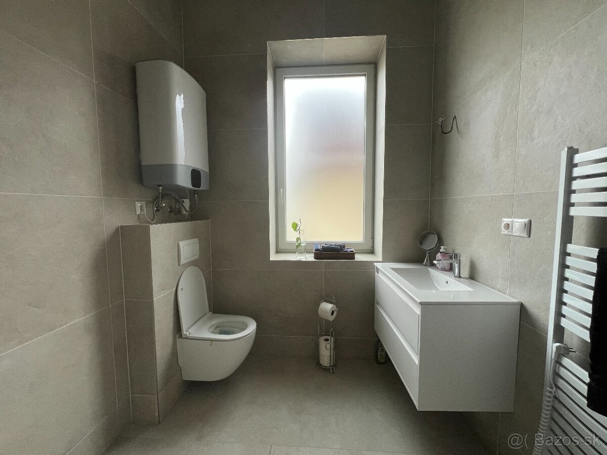 Kancelária 10m2 - 200€ - 2