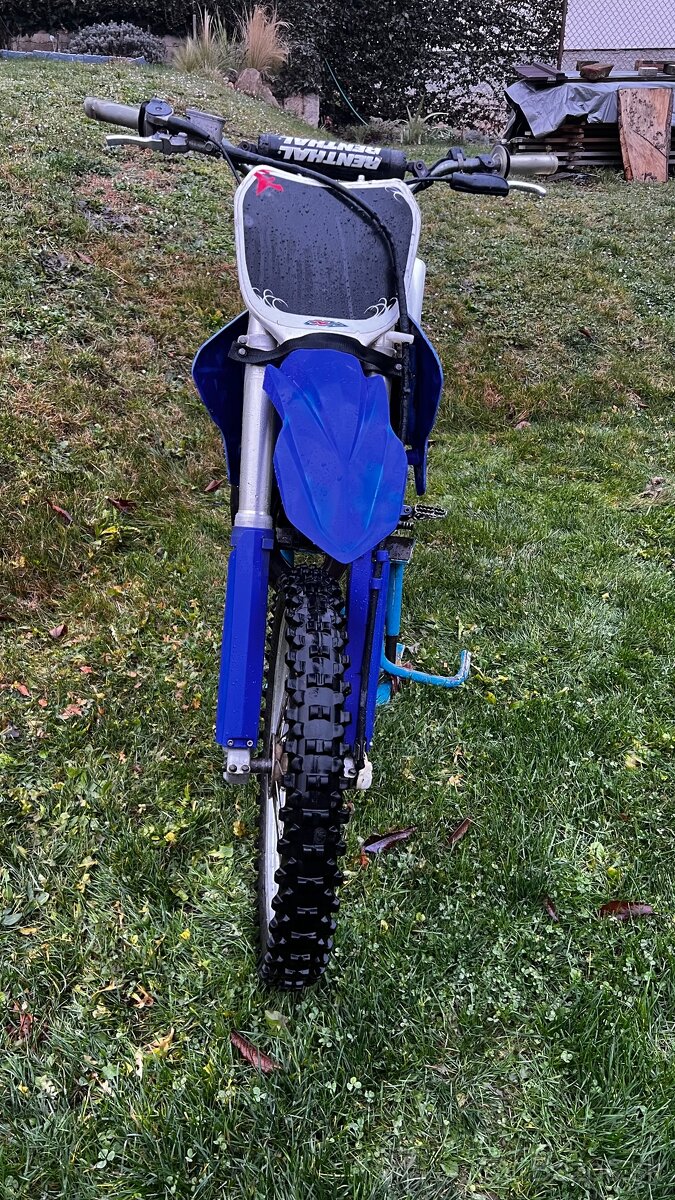 Yamaha YZ 125