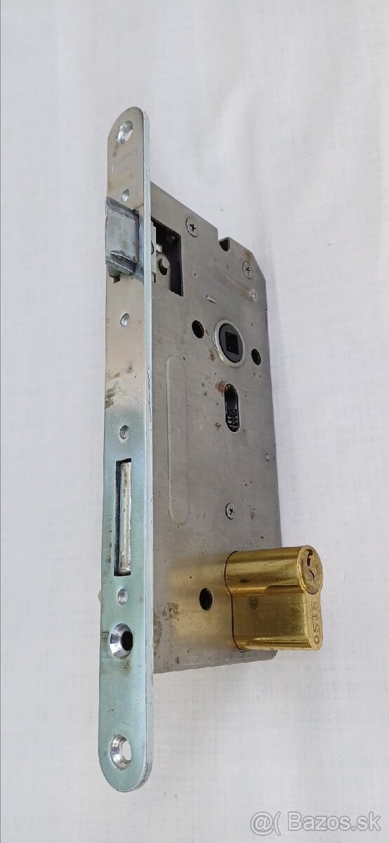 Zadlabavací zámok FAB - 2