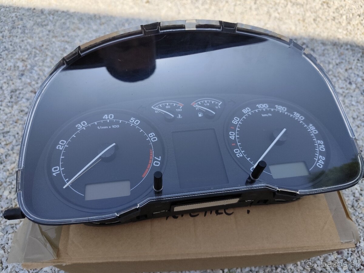 Budíky - polodot - Octavia 1 (mk1) - benzín - 2