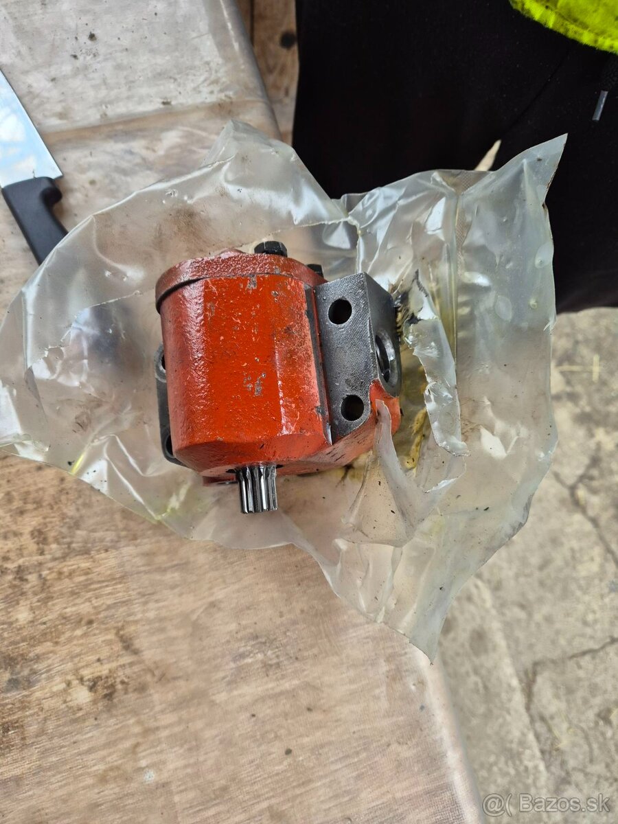 Hydraulicke čerpadlo zetor - 2