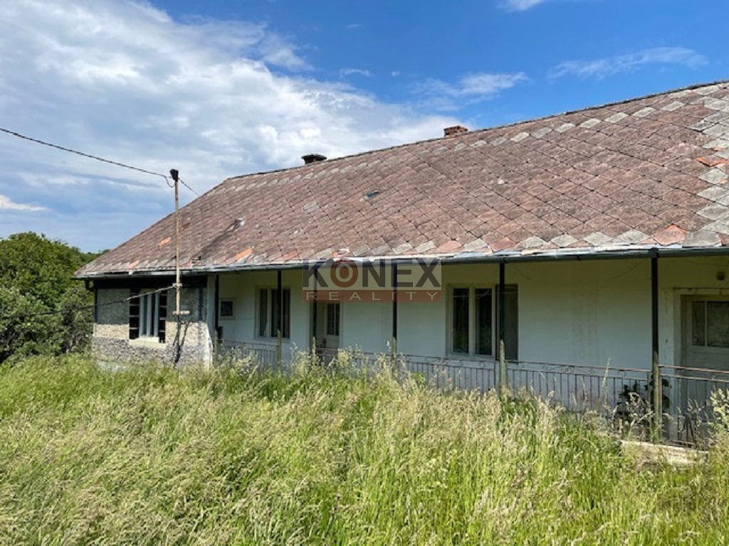 Rodinný dom / chalupa v obci Petrovce, okr. Sobrance - 2