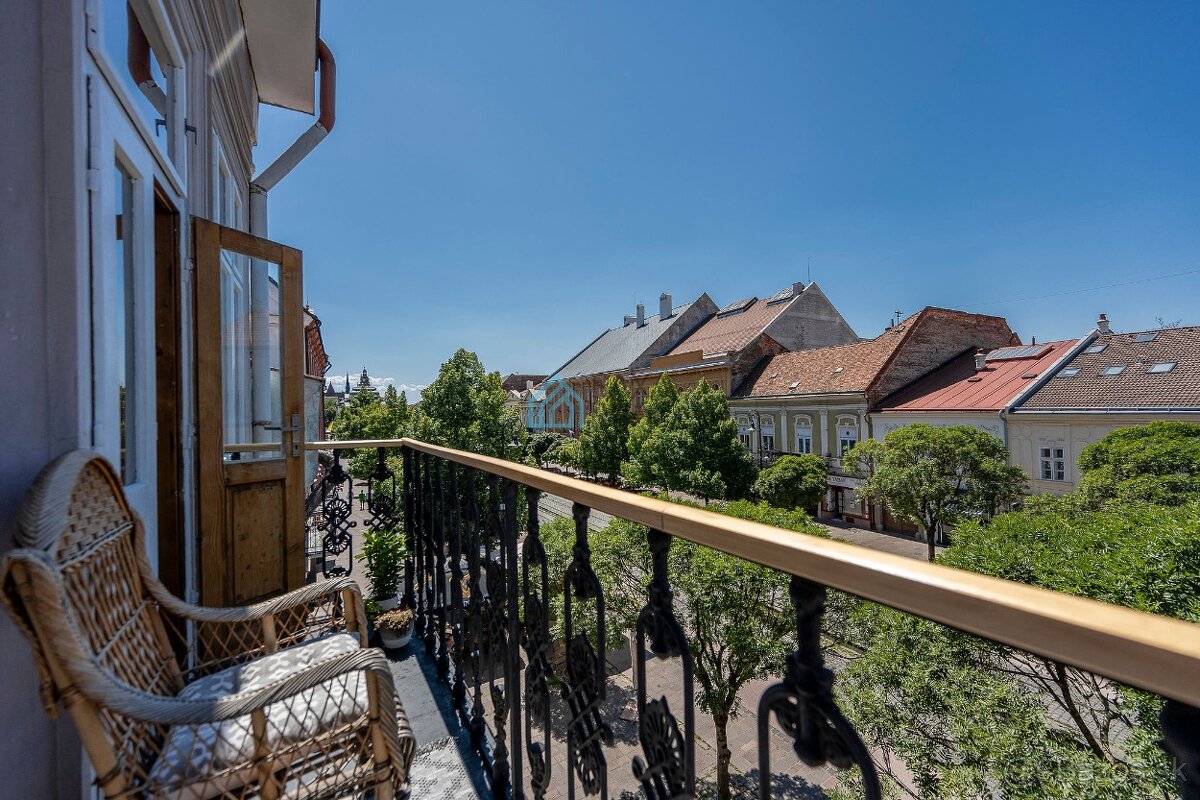 Byt 90 m2 v hist.centre a s balkónom na Hlavnej ulici. - 2