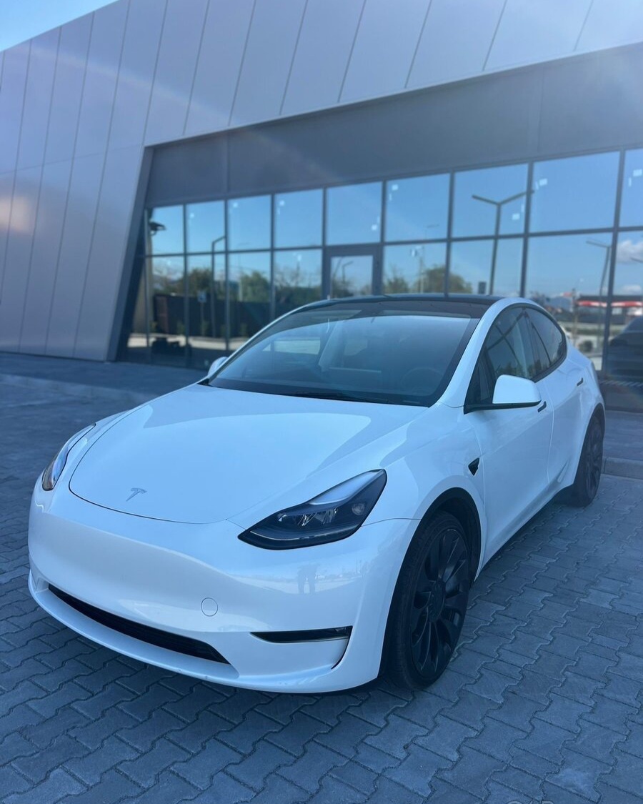 Model Y Performance 2023 ✅ - 2