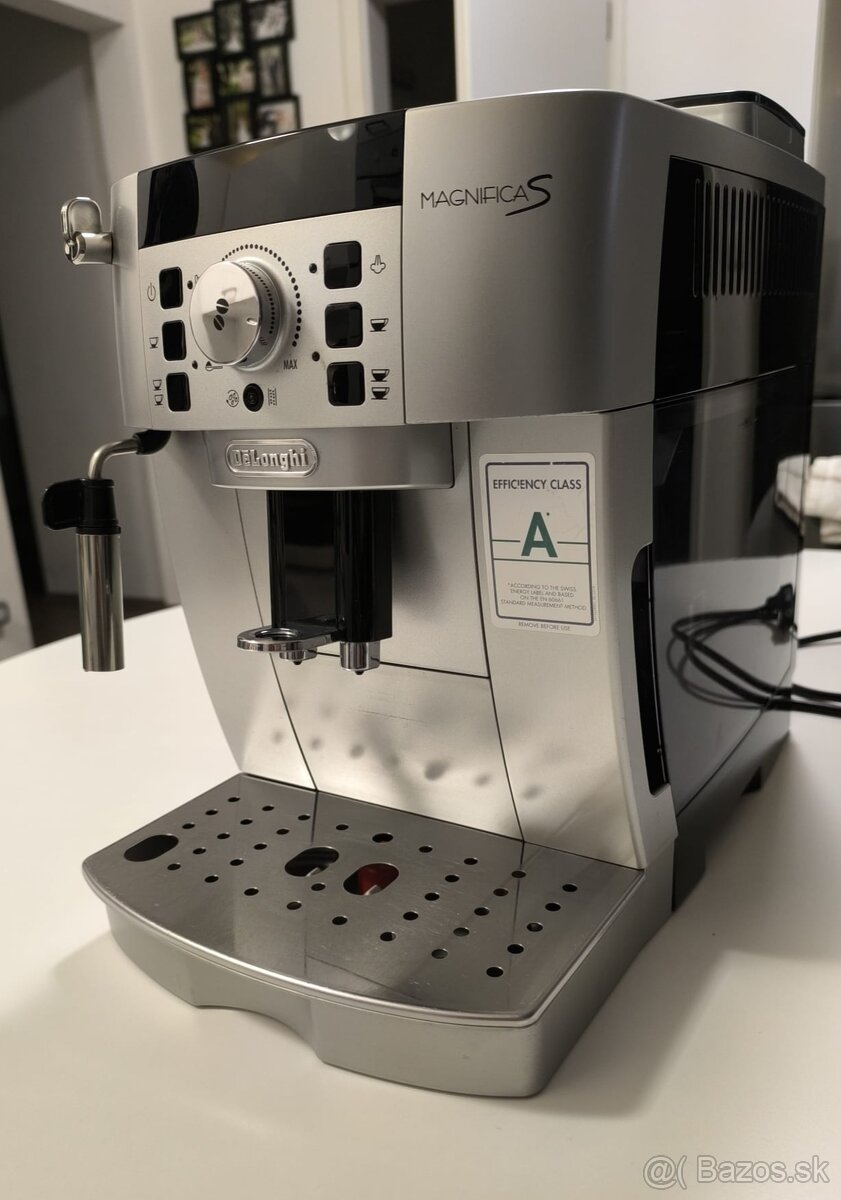 Kávovar De'Longhi Magnifica S - 2
