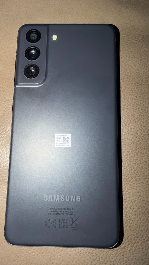 Predám Samsung Galaxy S21 FE 5G - 2