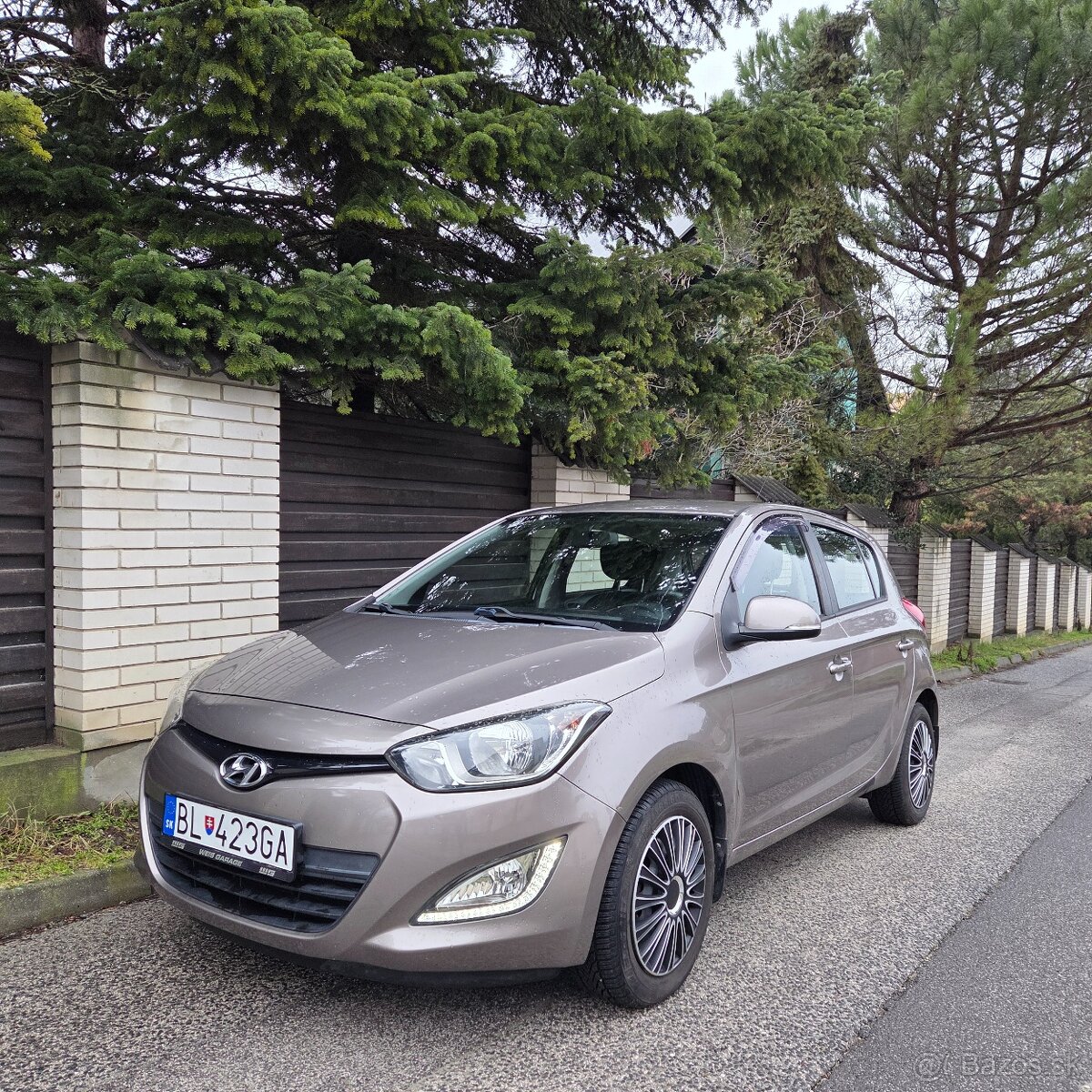 Predam hyundai i20 1.4 benzin - 2