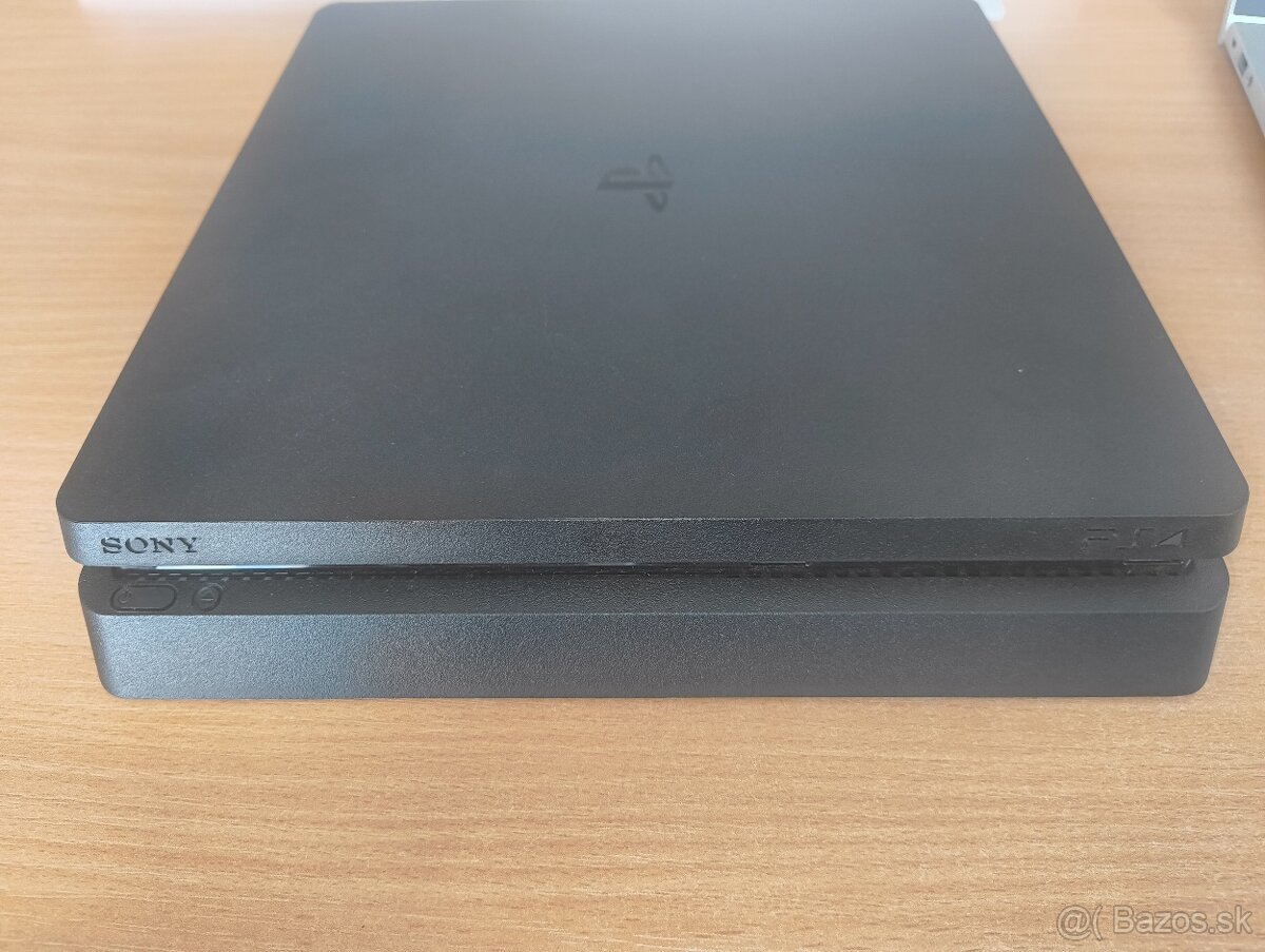 Playstation 4 slim 1TB - 2