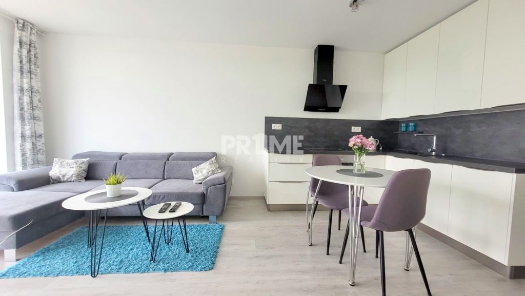 Moderný 2i byt, matadorka, balkón, chladenie, parking, závod – foto 2