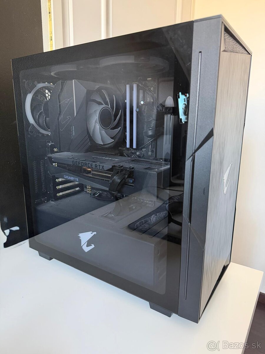 Herný počítač AORUS - 2