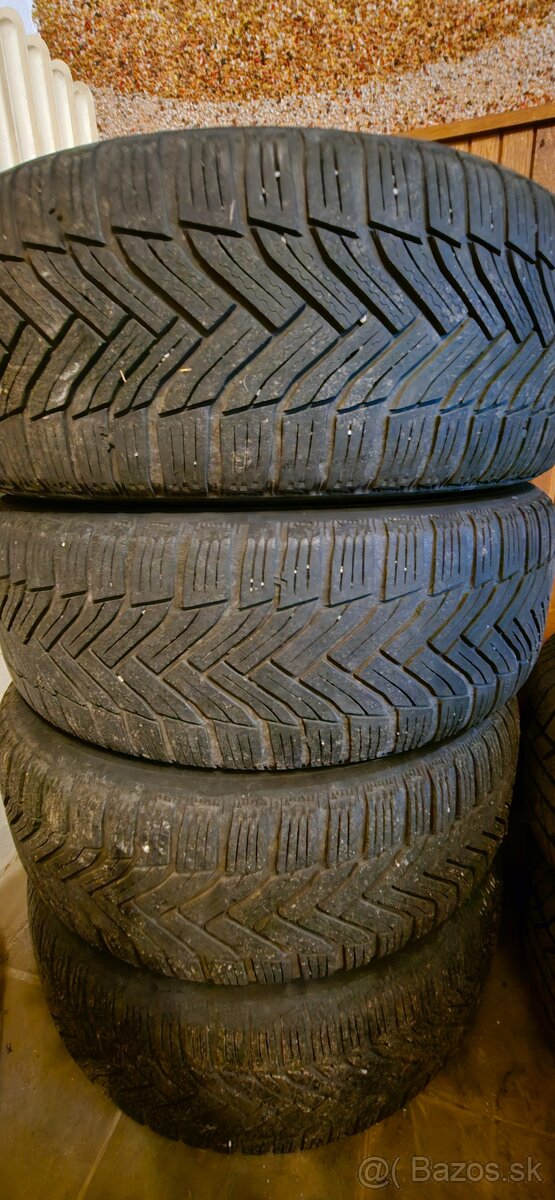 Disky dezent volvo 5x108 pneu Michelin - 2