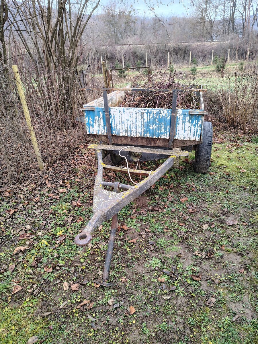Vlečka za traktor - 2