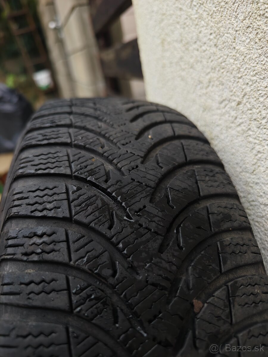 Zimne pneumatiky 195 65 r15 na plechovych diskoch - 2