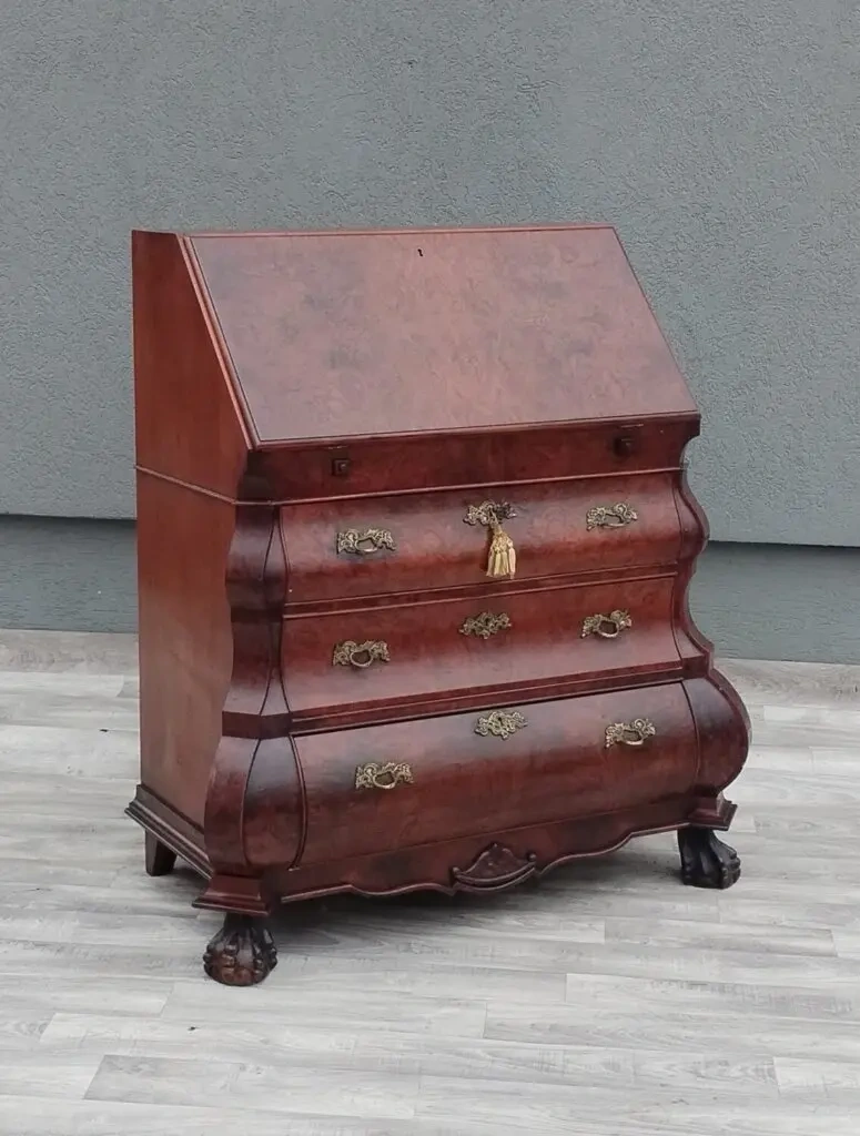 Stôl sekretársky starožitný “ BAROKO „. - 2