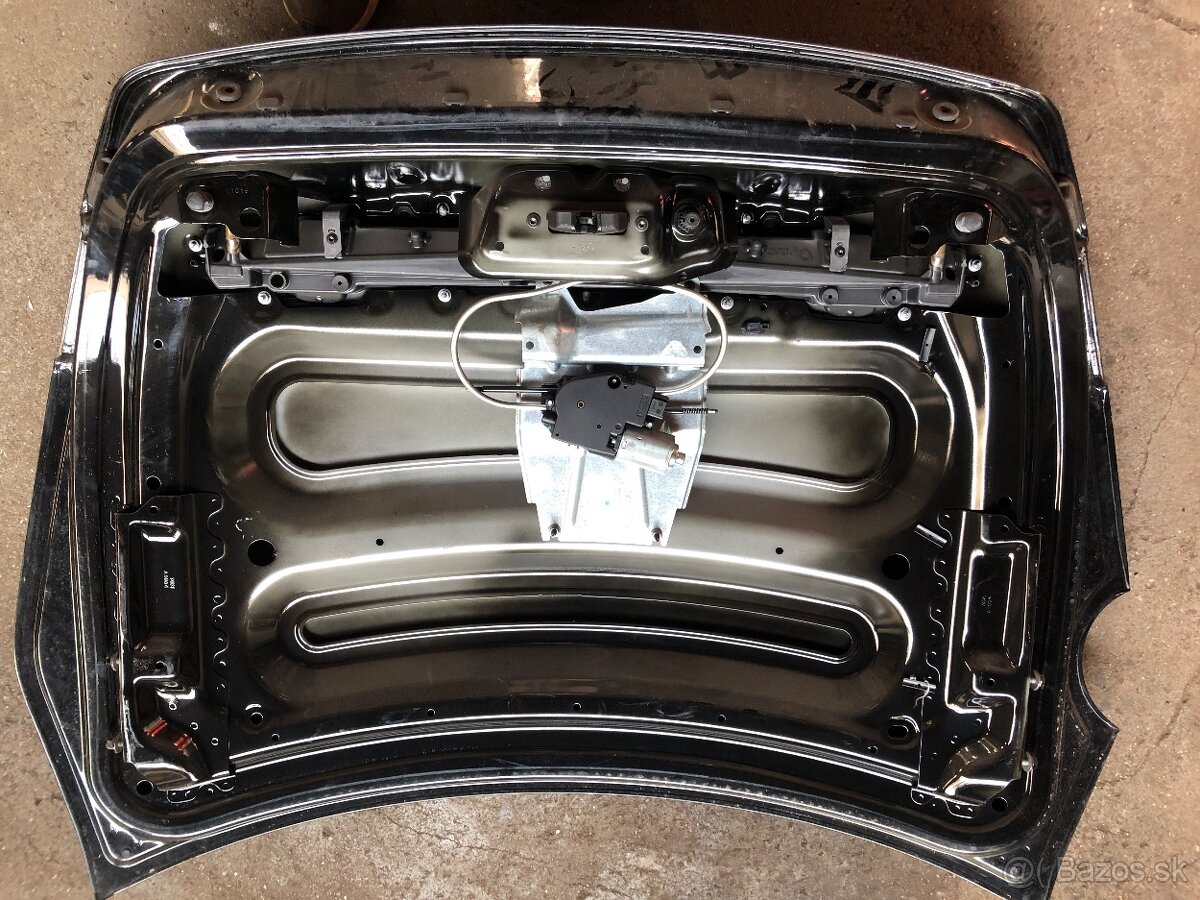 Peugeot RCZ kapota 50e - 2