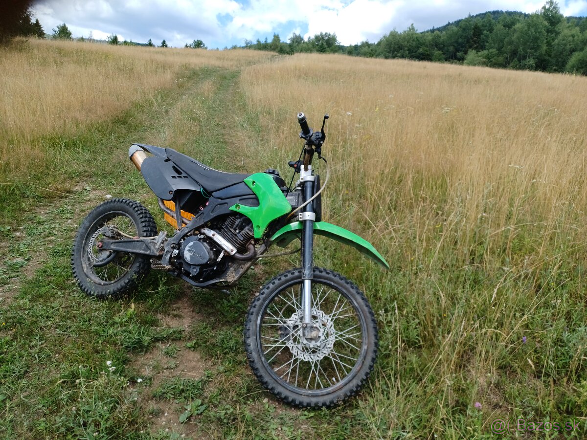 250
