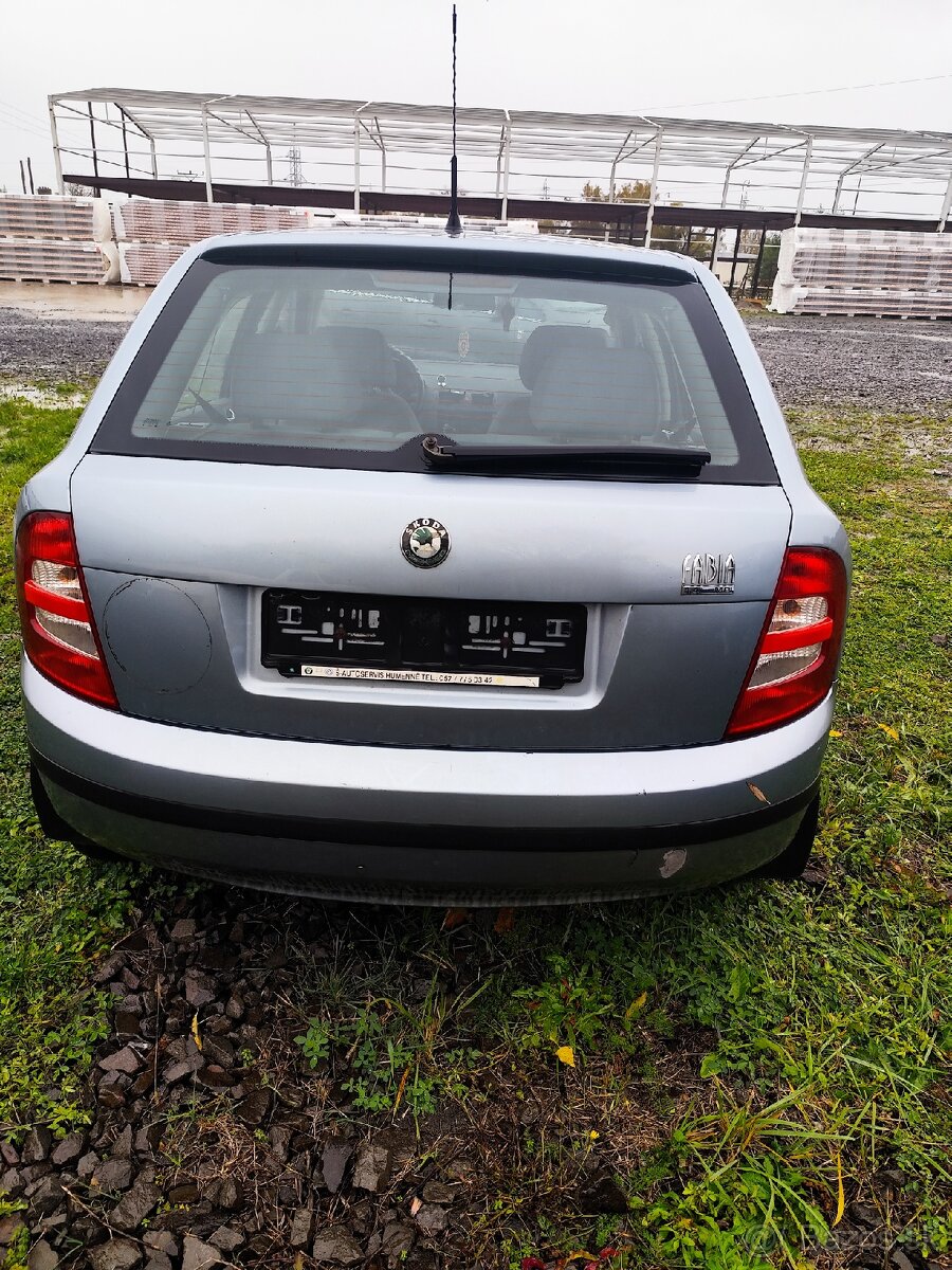 Predám Fábia 1.4 v celku na náhradné diely. - 2