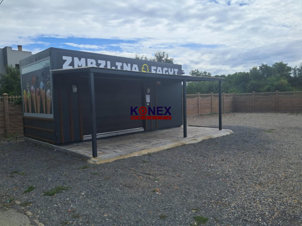 Na predaj - Zmrzlinový stánok vo Veľkých Trakanoch - 2