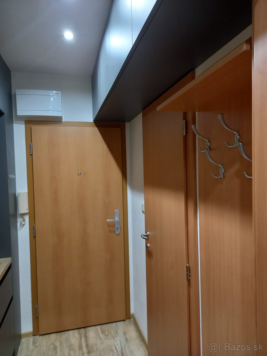 Garsónka Senica - 2