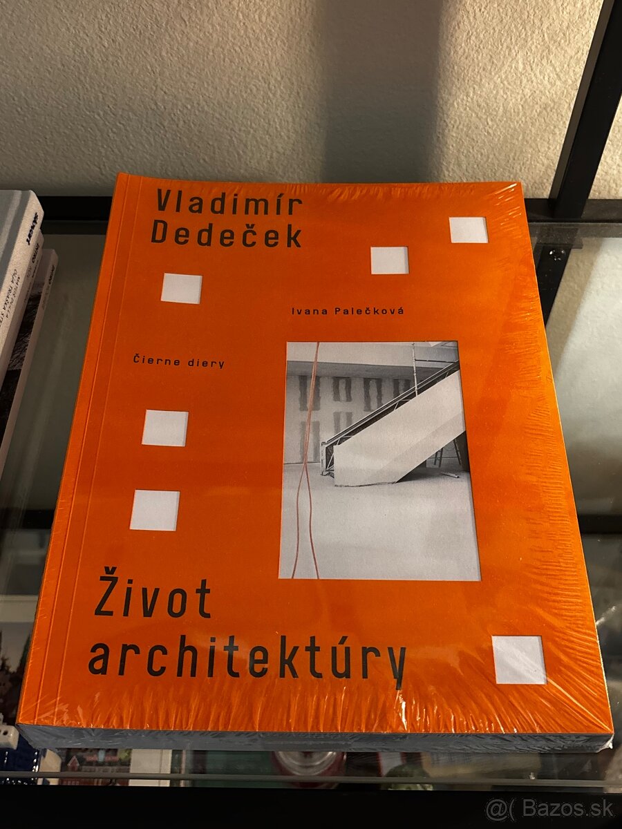 Čierne diery - Život architektúry - 2