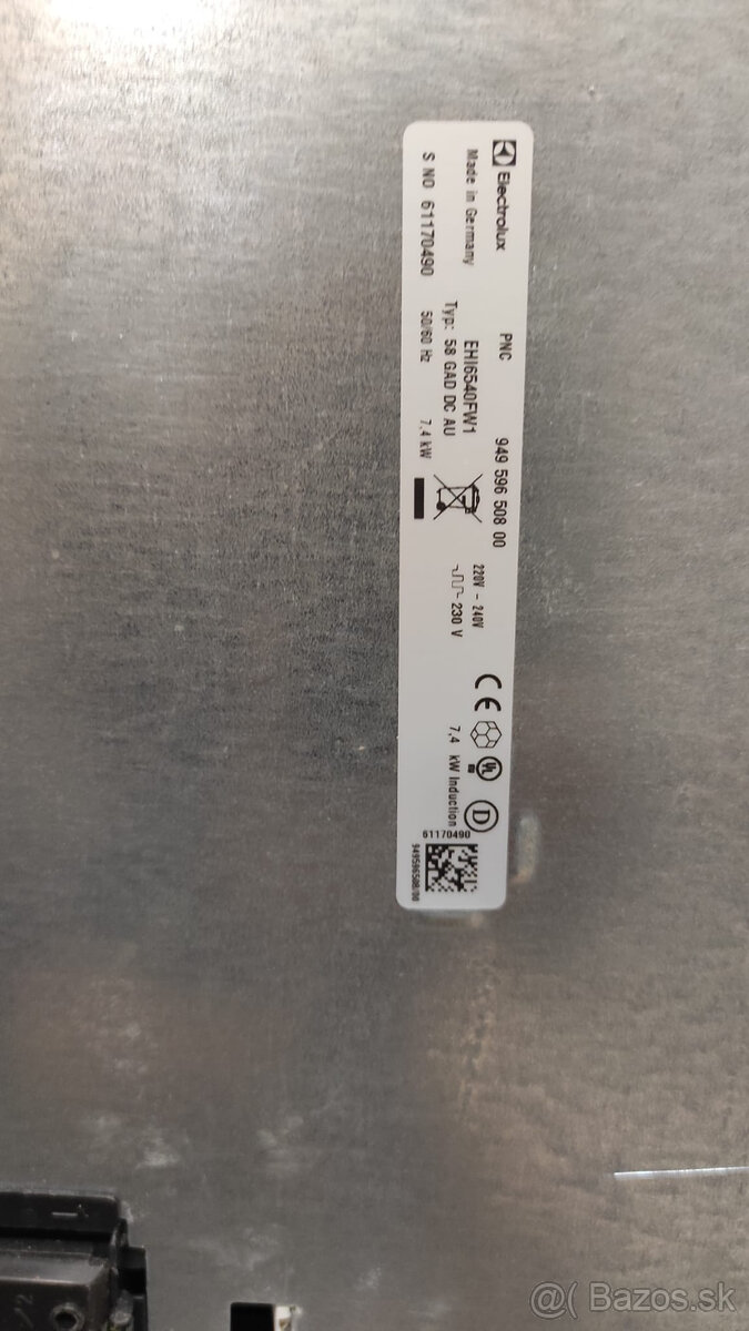 Predám bielu varnú dosku Electrolux EHI6540FW1 - 2