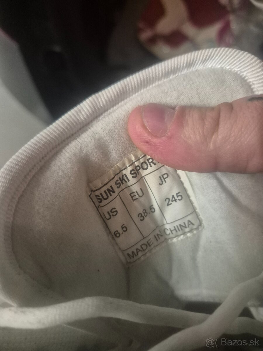 Predám snowboard Radical-butterfly - 2