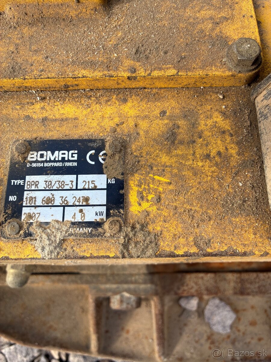 Predám Bomag Dosku 215kg - 2