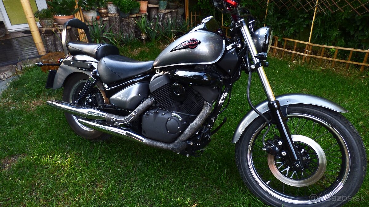 PREDAM CHOPPER SUZUKI INTRUDER - 2