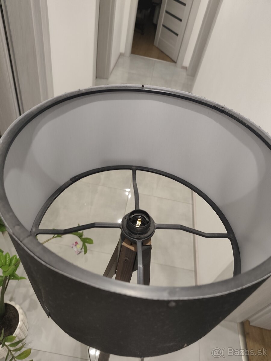 Predám stojacu lampu - 2