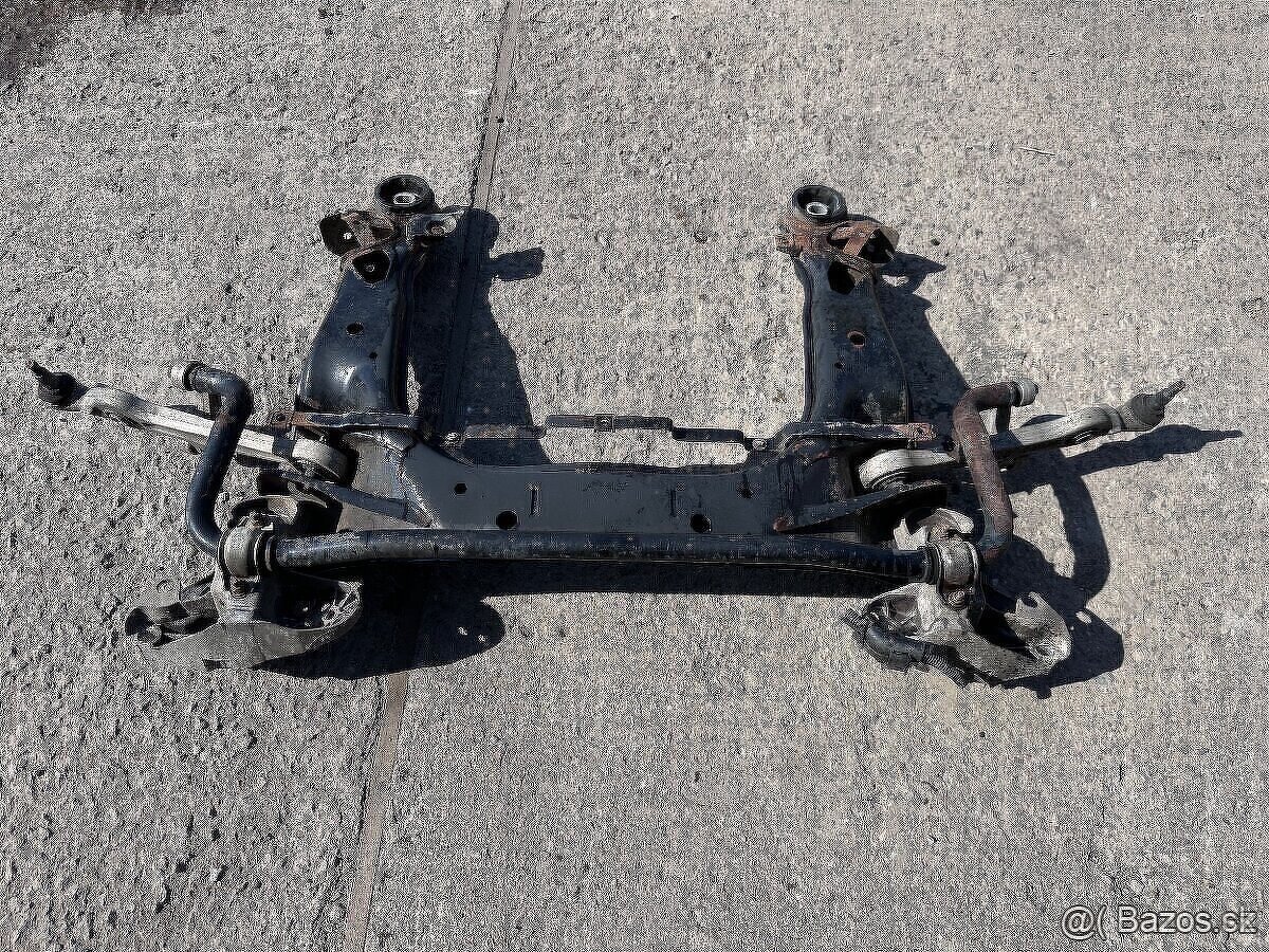 Audi A4 B8 přední náprava - 2