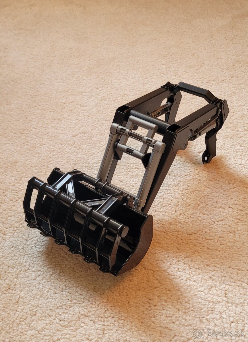 Celny nakladac pre traktory Bruder - 2