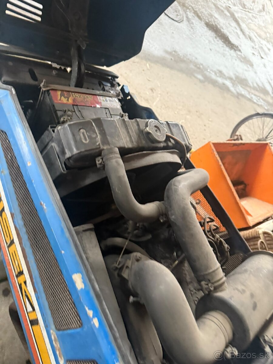 Traktor iseki - 2
