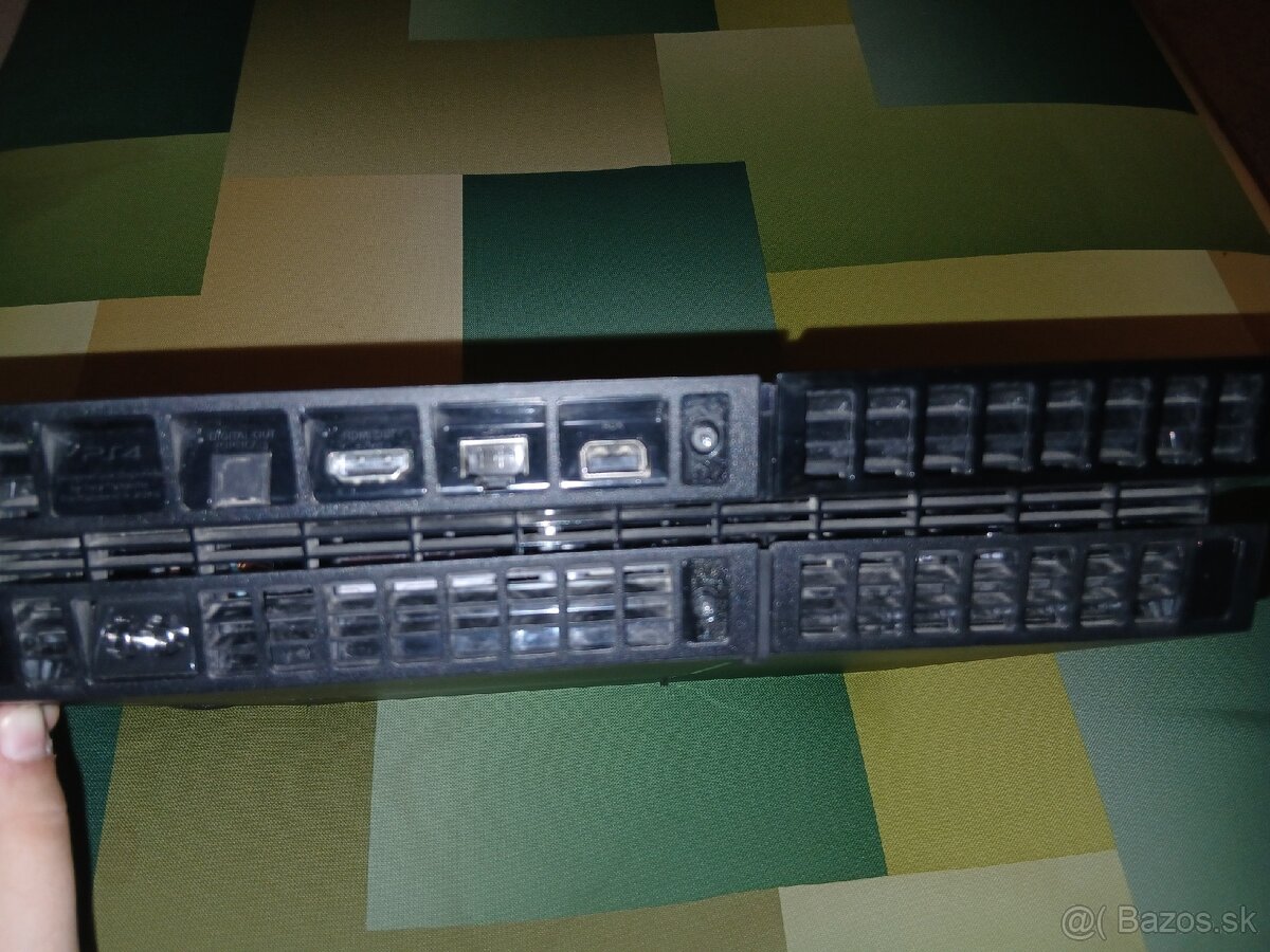 Playstation 4 - 2