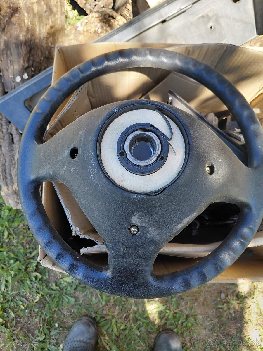 Volant Seat - 2