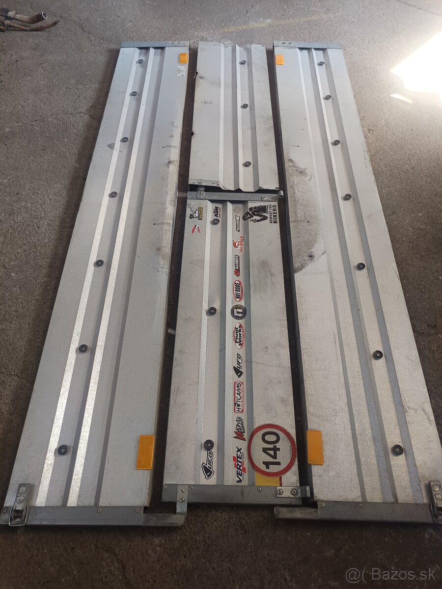 Predám bočnice na vozík 250cm - 2