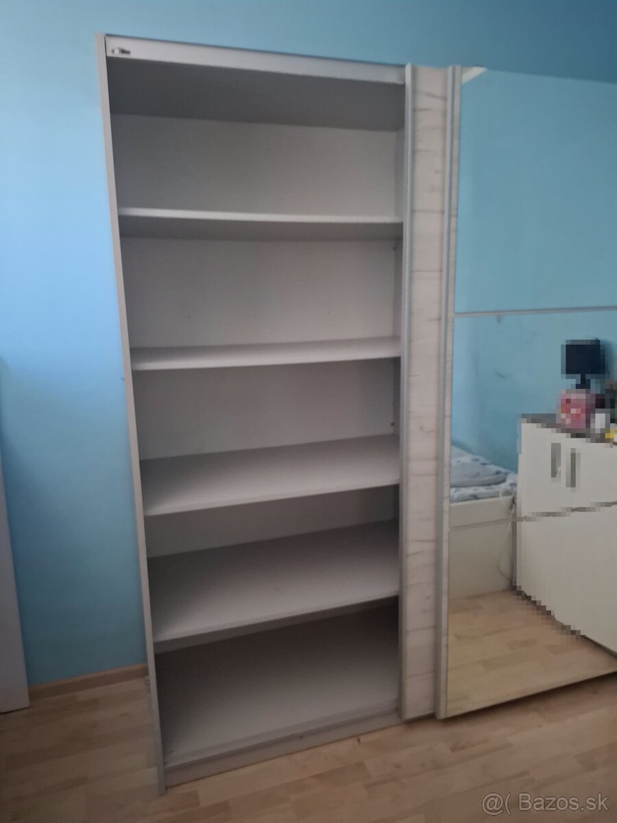 Šatníkov skrina - 2