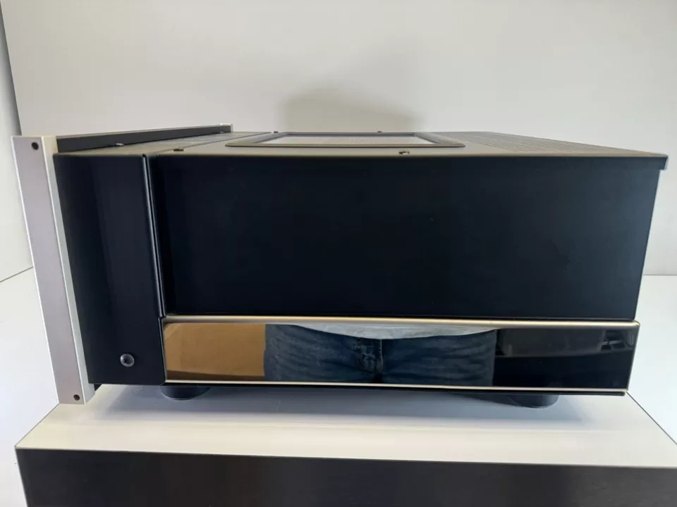 McIntosh C2700 predzosilňovač trubice - 2