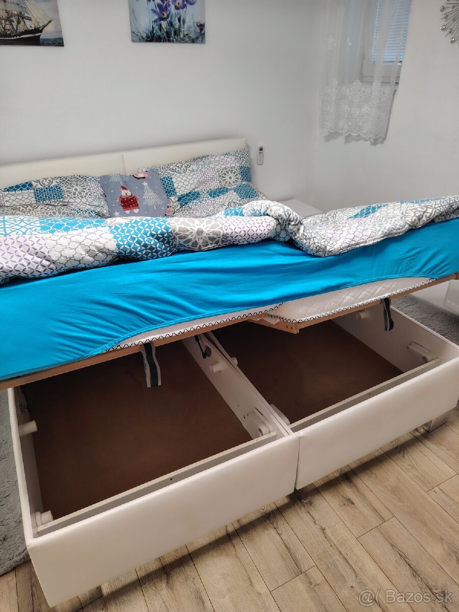 Manželská posteľ 180x200cm. - 2