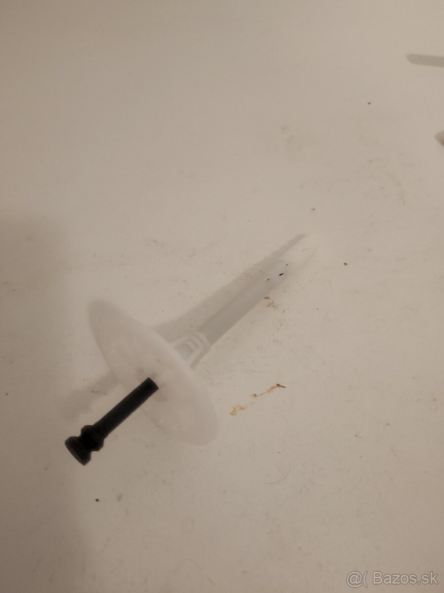 Kotvy do polystyrenu 180,120,260 zaslepky - 2