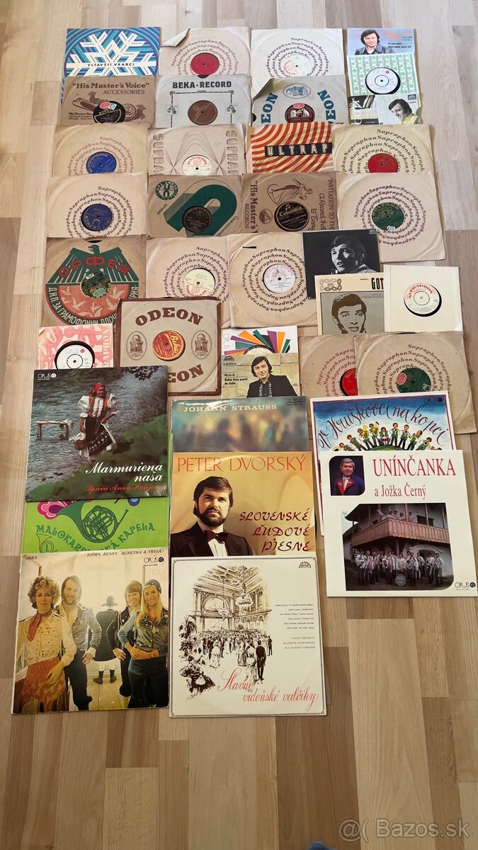 Starožitné retro gramofónové platne. - 2