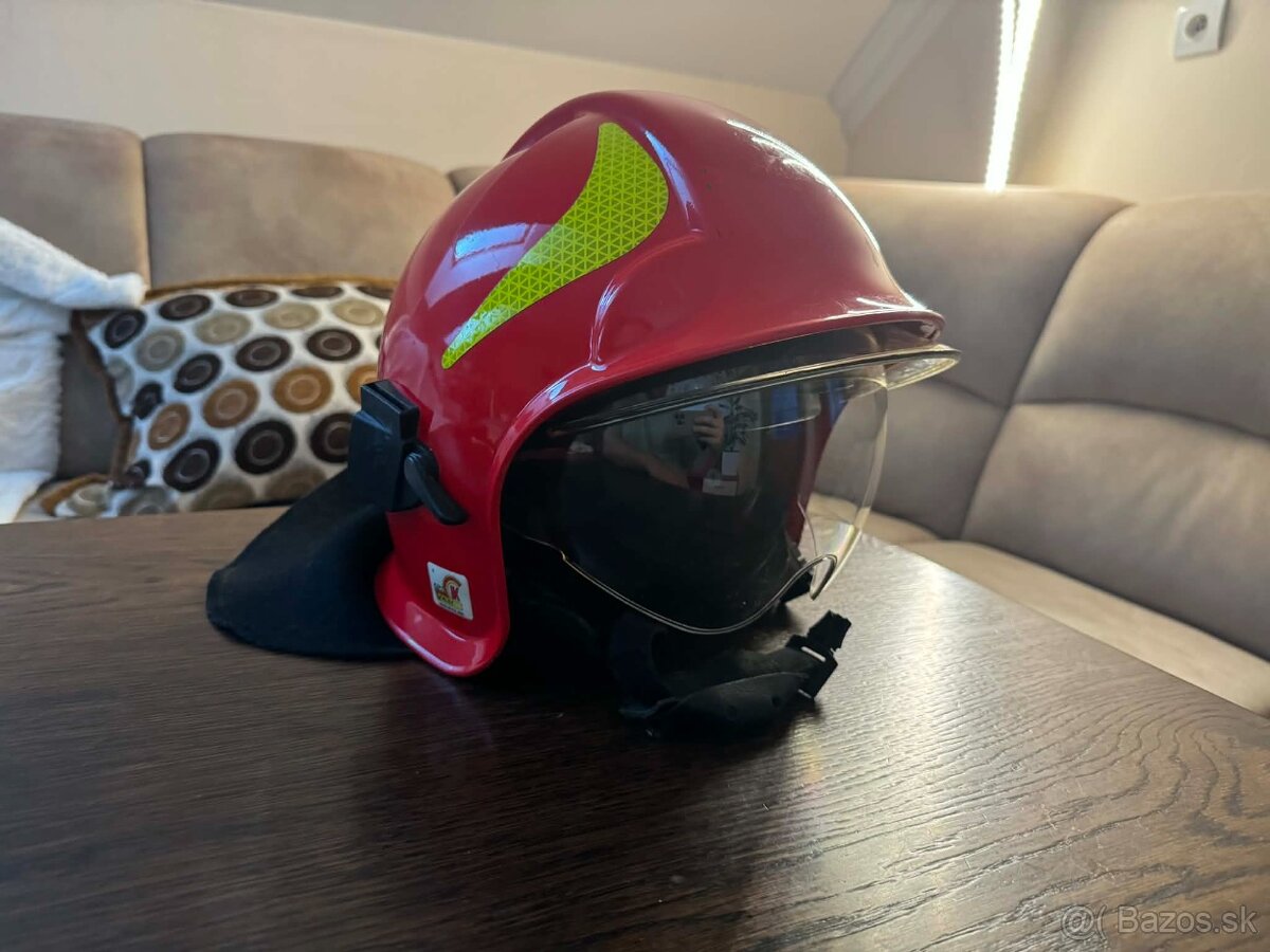 hasičská prilba Kalisz vulcan - červená - 2