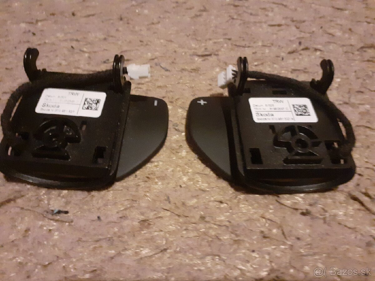 Tlacitko podvolantoveho radenia-Skoda - 2