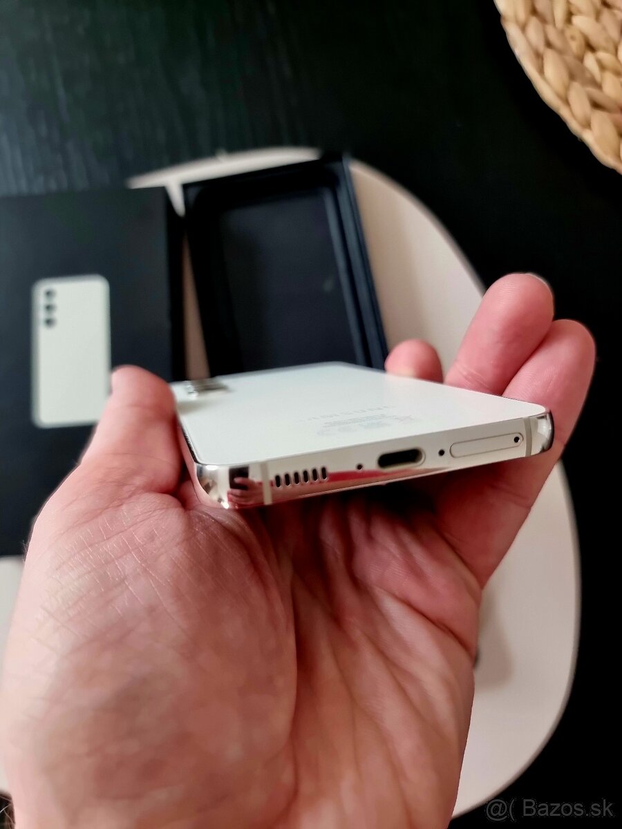 Samsung Galaxy S23 128Gb - 2