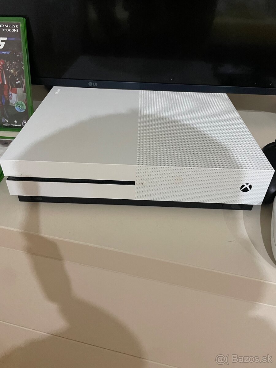 Predám Xbox - 2