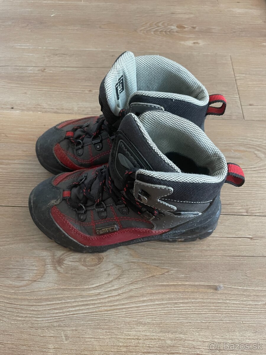 Detské turistické topánky č.31 - 2