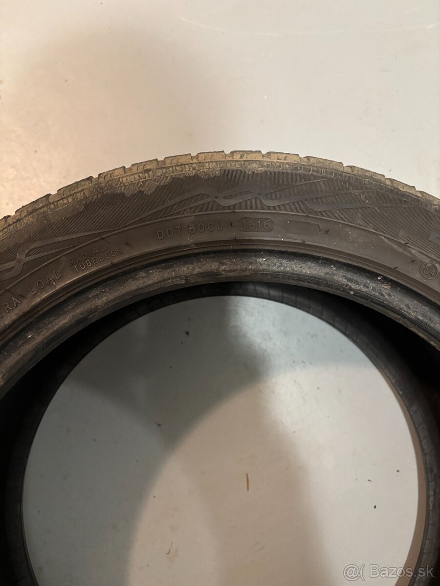 zimné pneumatiky 235/45 R17 - 2